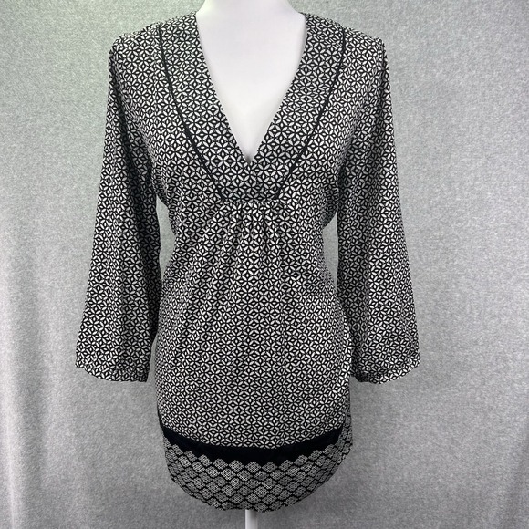 A PEA IN THE POD Belted Geometric Maternity Tunic Blouse Black Sz M V Neck EUC - Picture 1 of 11